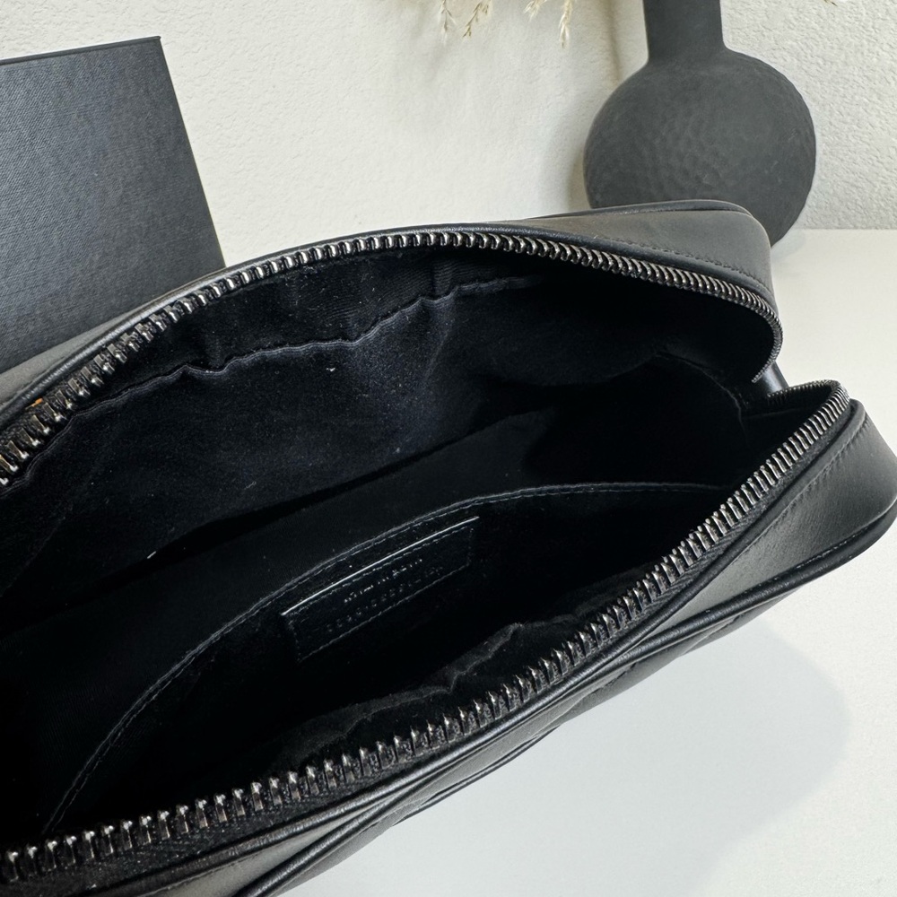 Authentic YSL Saint Laurent Monogram Monochrome Lou Camera Bag Black - Picture 4 of 4